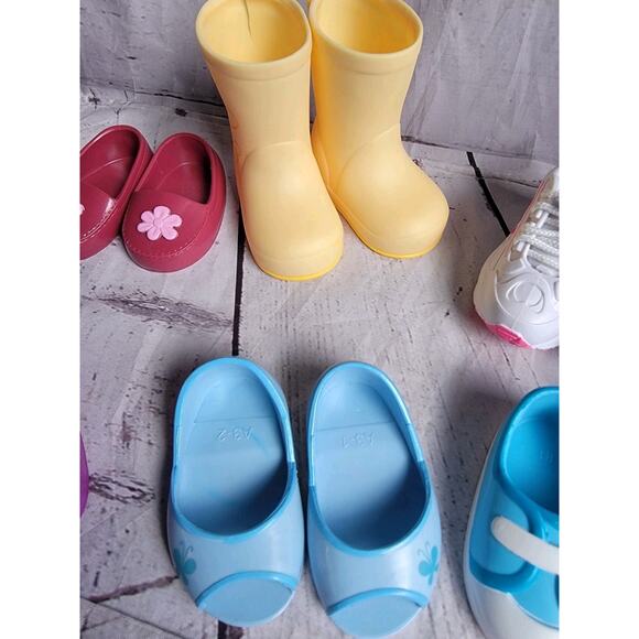 Lot 7 Pairs Shoes For 18in Dolls Battat Sandles Rain Boots Sneakers Flats - Picture 5 of 9